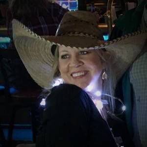 Meet your Posher, Staci